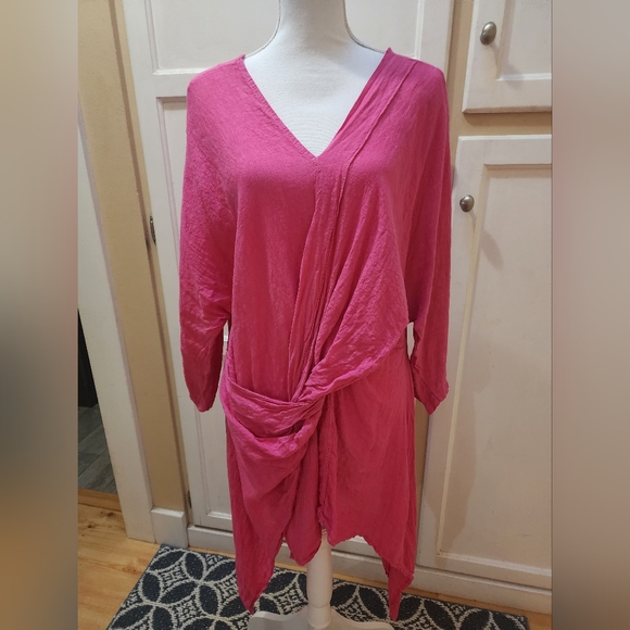 Bella Amore Women's Twisted Waist Tunic - Picture 3 of 10